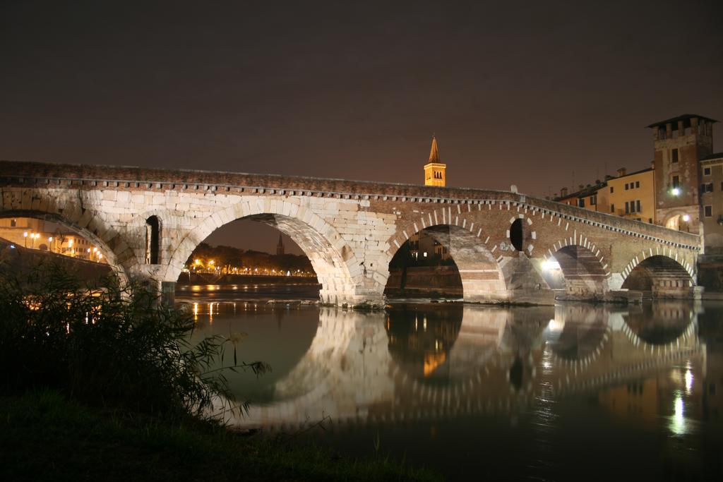Corte Merighi Charming Rooms Verona Exterior photo